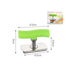 Dimensões de abridor verde. Cabo com 8 cm de comprimento por 6cm de altura, 8,5 cm de base, onde encaixa-se a tampa do pote e 3,5 cm de altura entre a base e o cabo