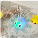 Observe o brinquedo baleia em funcionamento dentro d'água.