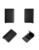 A carteira preta carbono com toda sua elegância, em várias posições.