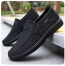 Confeccionado com material sintético e em malha de alta qualidade, o Mocassim Classic Comfort™ oferece não só beleza, mas também resistência. O acabamento impecável garante que ele seja refrescante, bonito e sofisticado por muito mais tempo!