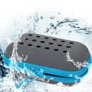 toalha em seu estojo na agua